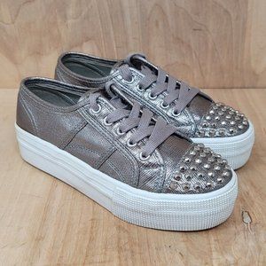 Steve Madden Women's Sneakers Size 5.5 M  Braady Silver Platform Studded Shoes